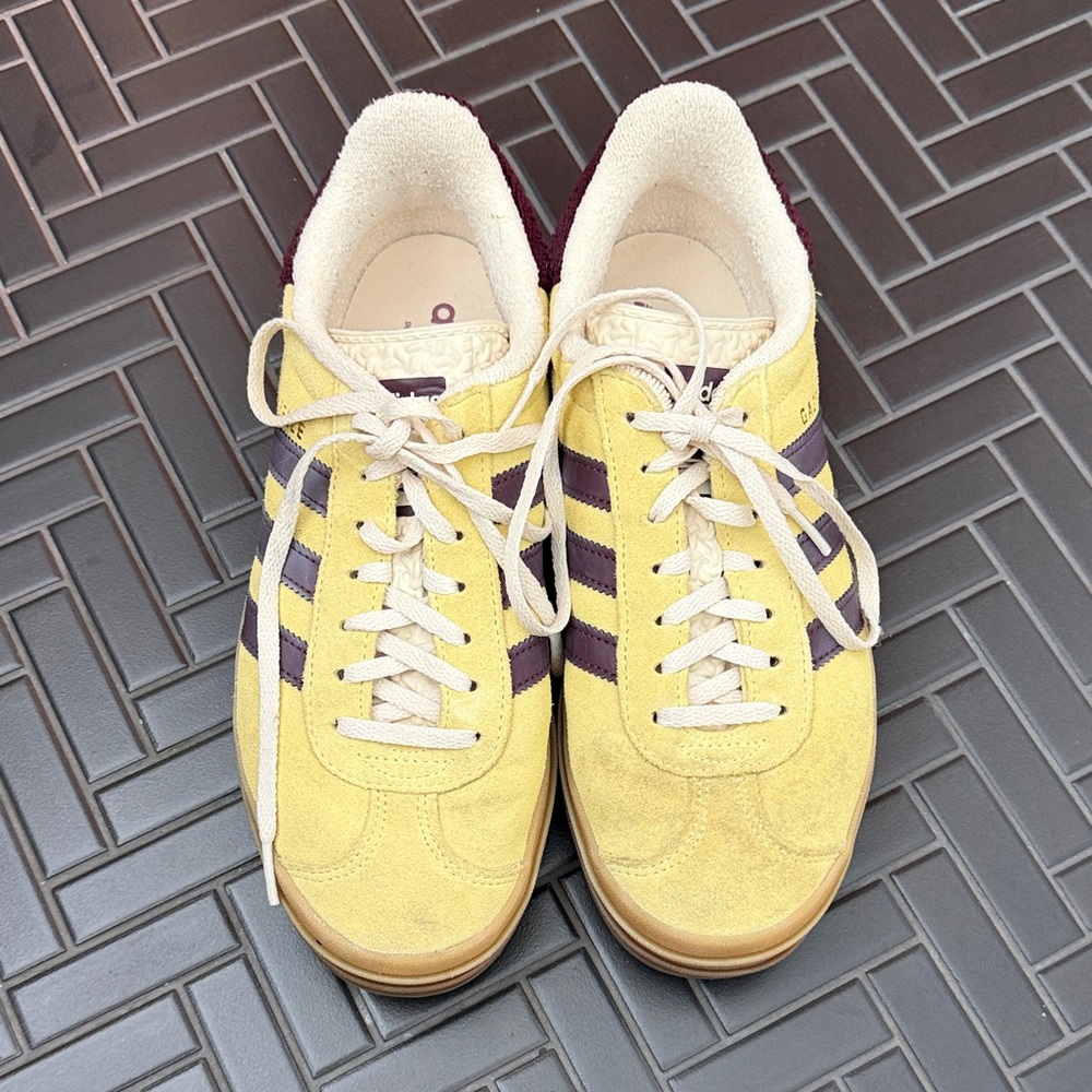 Adidas Women's Yellow and burgundy Sneakers
